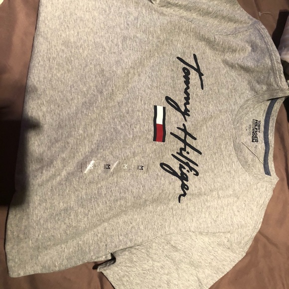 New Tommy Hilfiger shirt size m - Picture 3 of 5